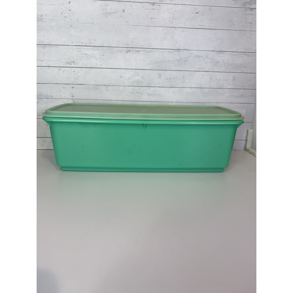 Vintage Tupperware Easy Crisp Celery Keeper Jadeite Green Insert Lid